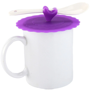 Purplel Cup cover with slot in handle for spoon or whatever. Cover protects drinks from bugs and dust.